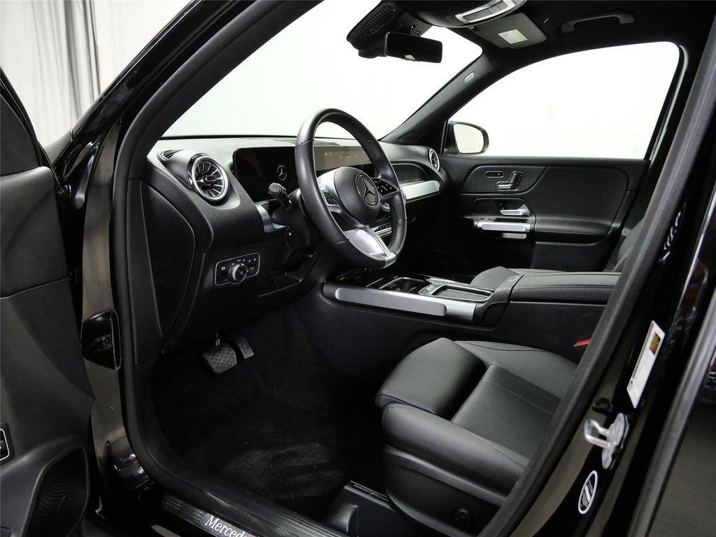used 2025 Mercedes-Benz GLB 250 car, priced at $40,865