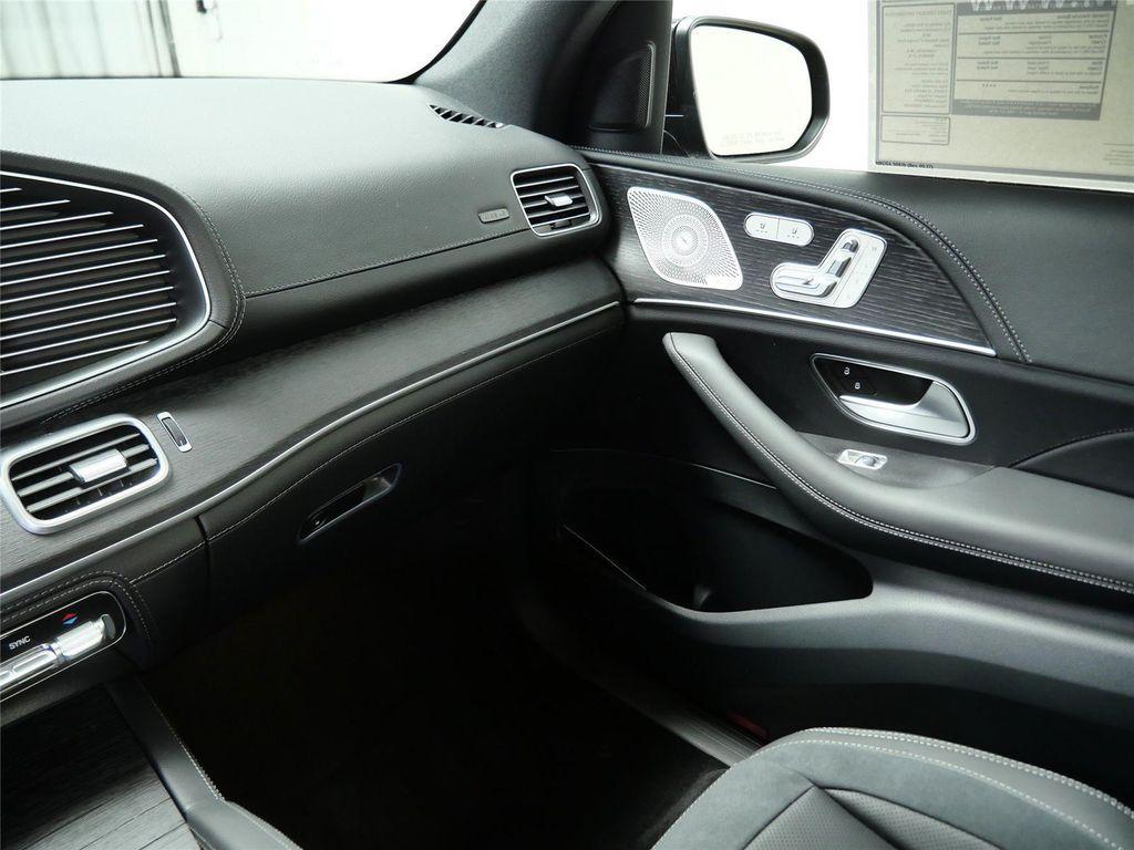 new 2026 Mercedes-Benz AMG GLE 53 car, priced at $97,350