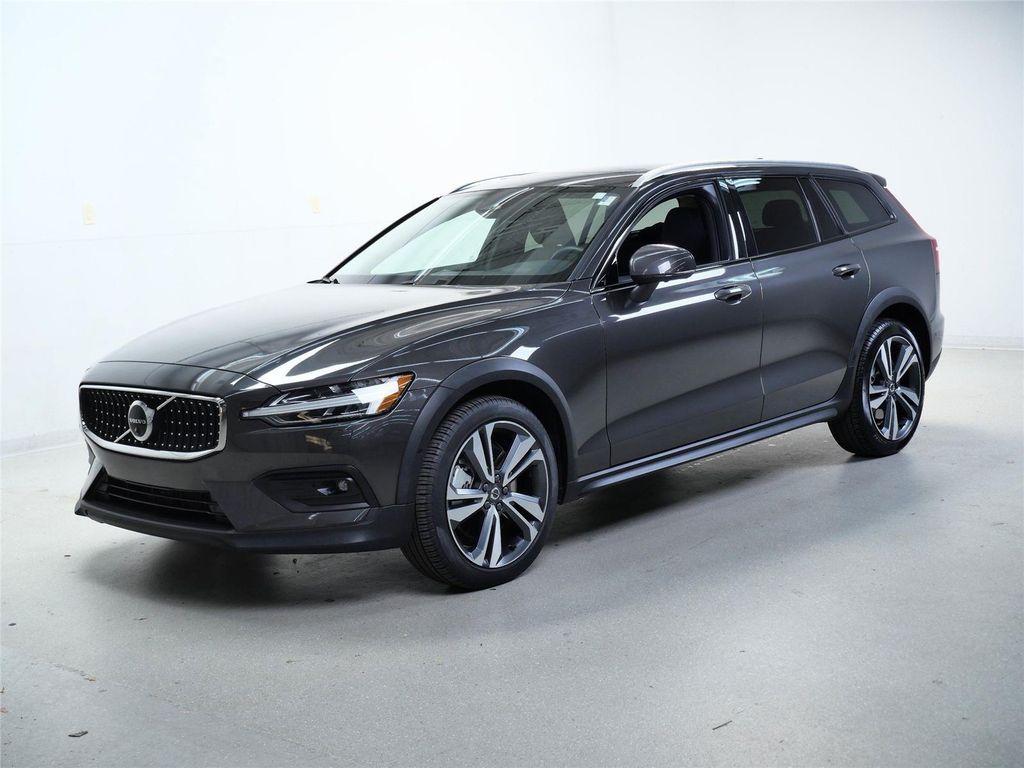 used 2025 Volvo V60 Cross Country car, priced at $38,998