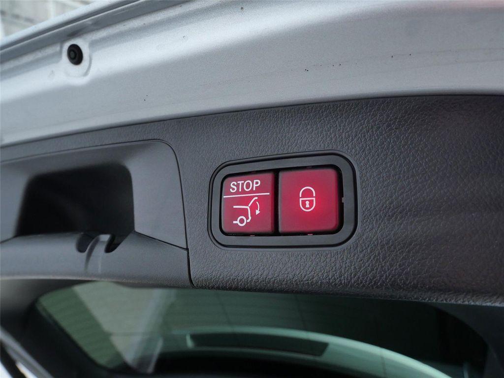 used 2021 Mercedes-Benz GLA 250 car, priced at $24,866