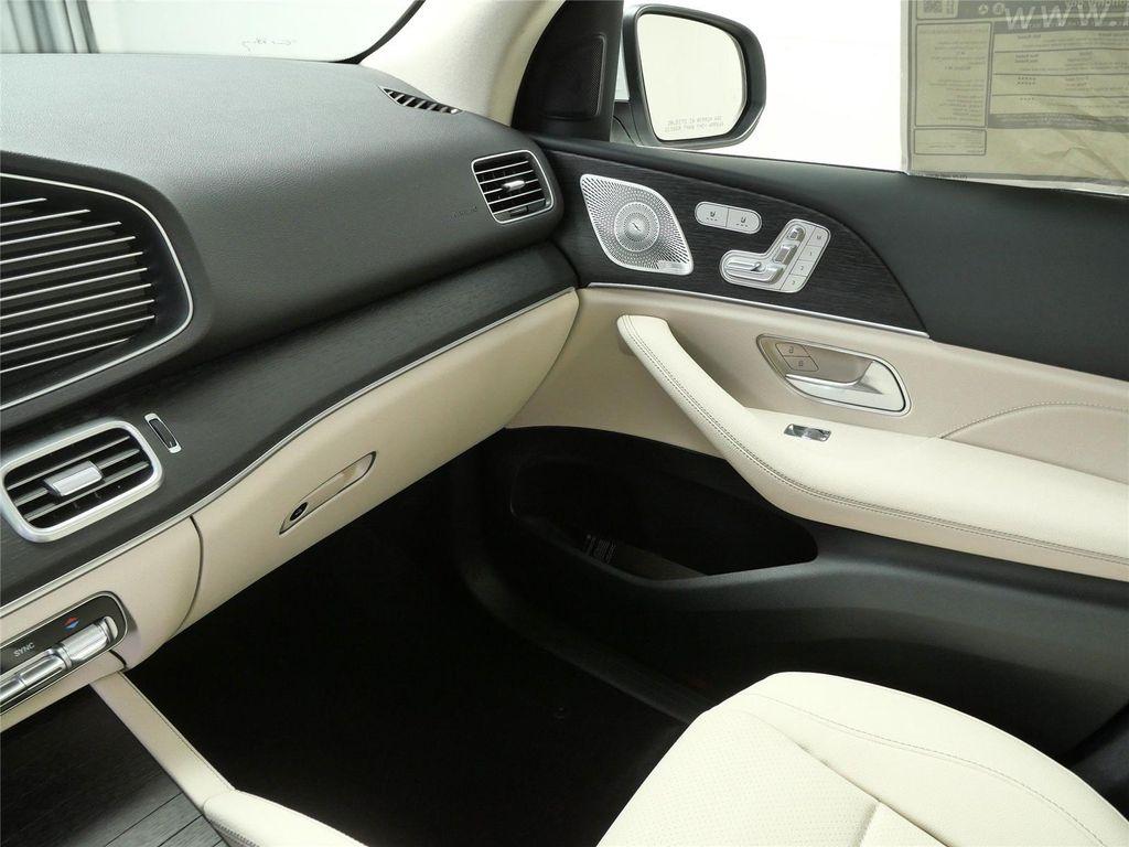 new 2026 Mercedes-Benz GLE 350 car, priced at $77,035