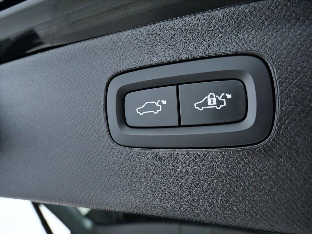 used 2025 Volvo XC90 car, priced at $47,399