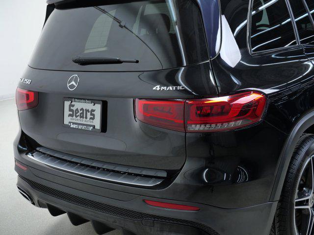used 2022 Mercedes-Benz GLB 250 car, priced at $25,999