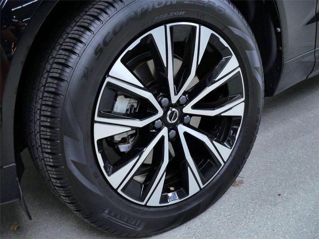 used 2025 Volvo XC60 car, priced at $37,995