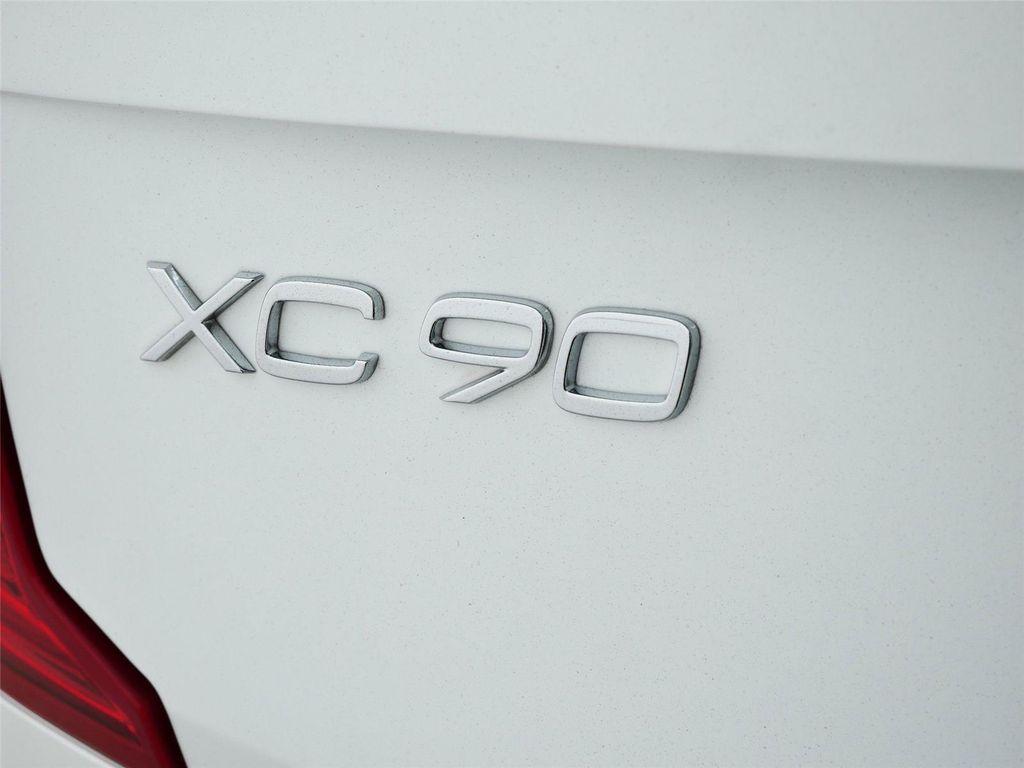 used 2025 Volvo XC90 Plug-In Hybrid car, priced at $58,924