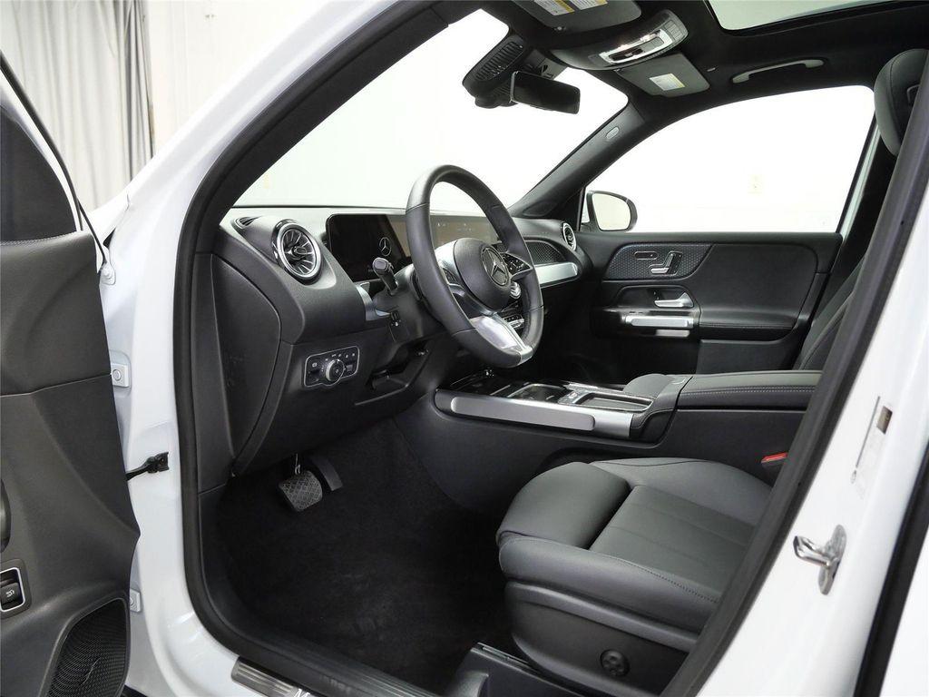 used 2025 Mercedes-Benz GLB 250 car, priced at $41,977