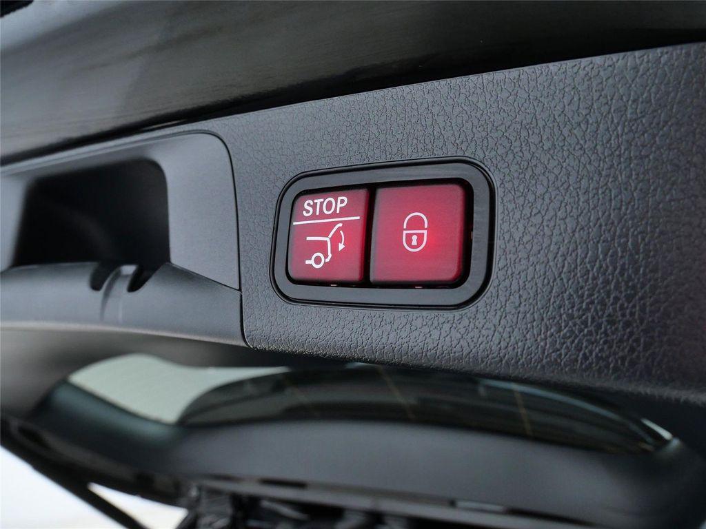 used 2025 Mercedes-Benz GLB 250 car, priced at $38,952