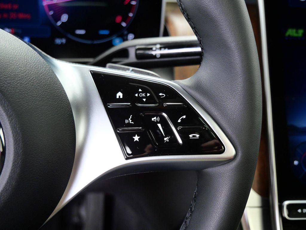 Mercedes-Benz GLC view 27