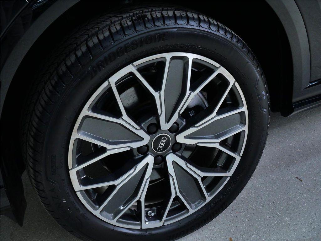 used 2025 Audi Q5 car, priced at $50,950