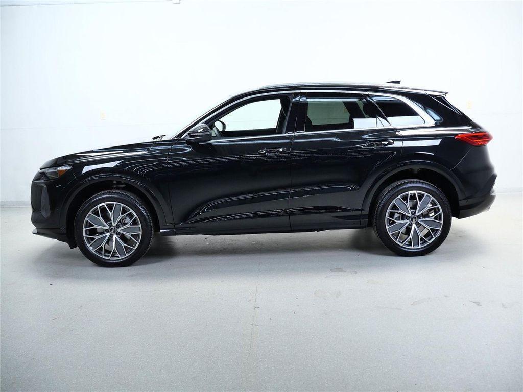 used 2025 Audi Q5 car, priced at $50,950