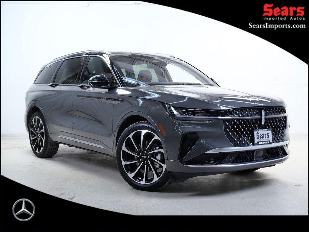 used 2024 Lincoln Nautilus car, priced at $59,998