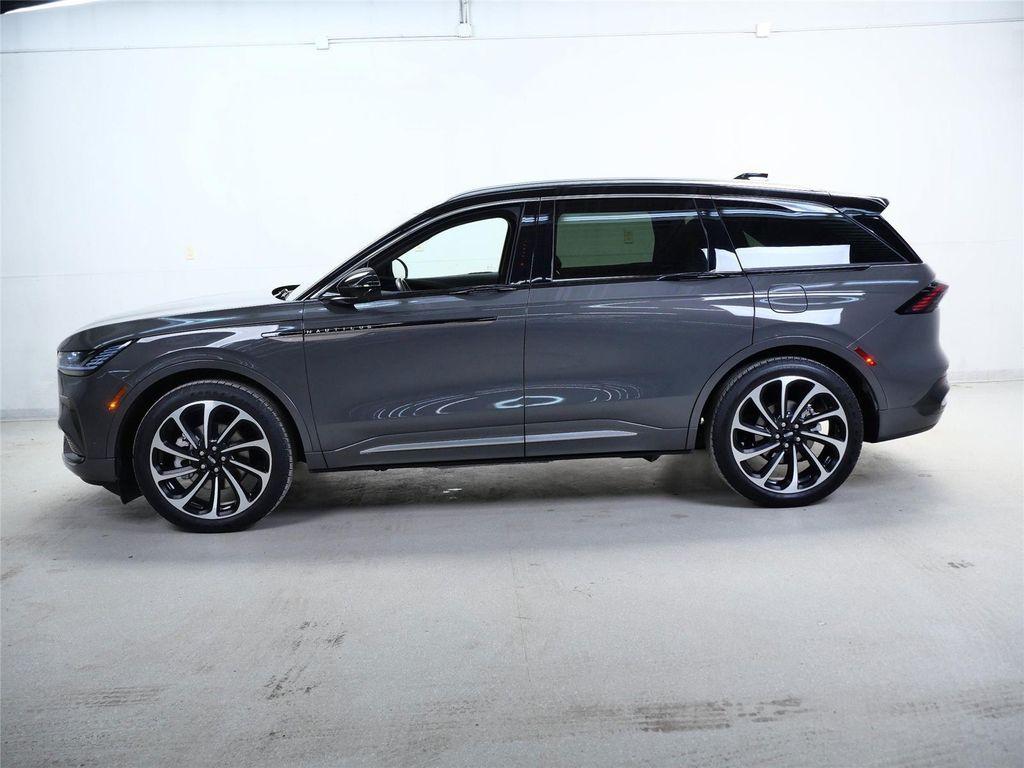 used 2024 Lincoln Nautilus car, priced at $59,998