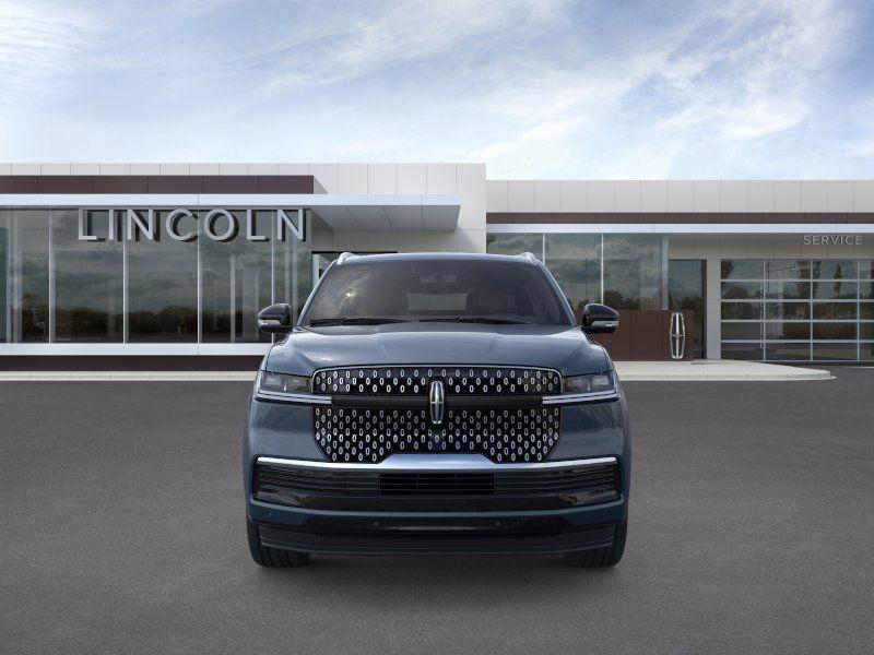 new 2025 Lincoln Navigator car, priced at $103,335