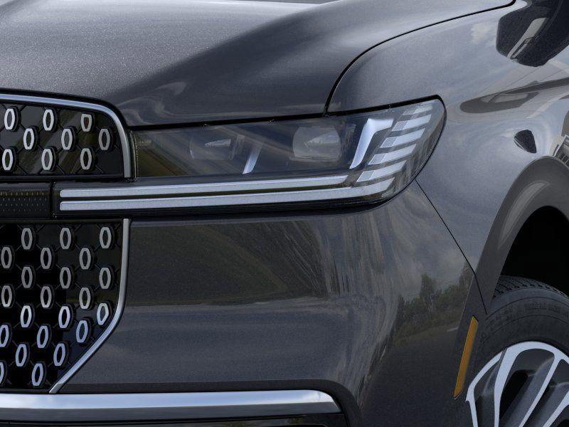 new 2026 Lincoln Navigator car, priced at $106,315