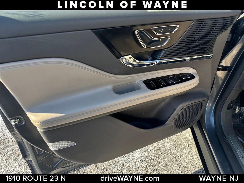 used 2022 Lincoln Corsair car, priced at $28,889