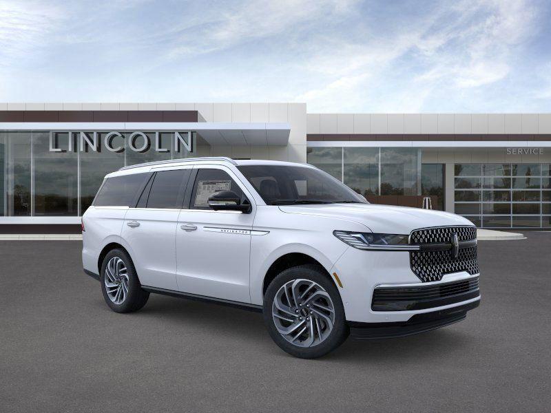 new 2025 Lincoln Navigator car, priced at $103,925