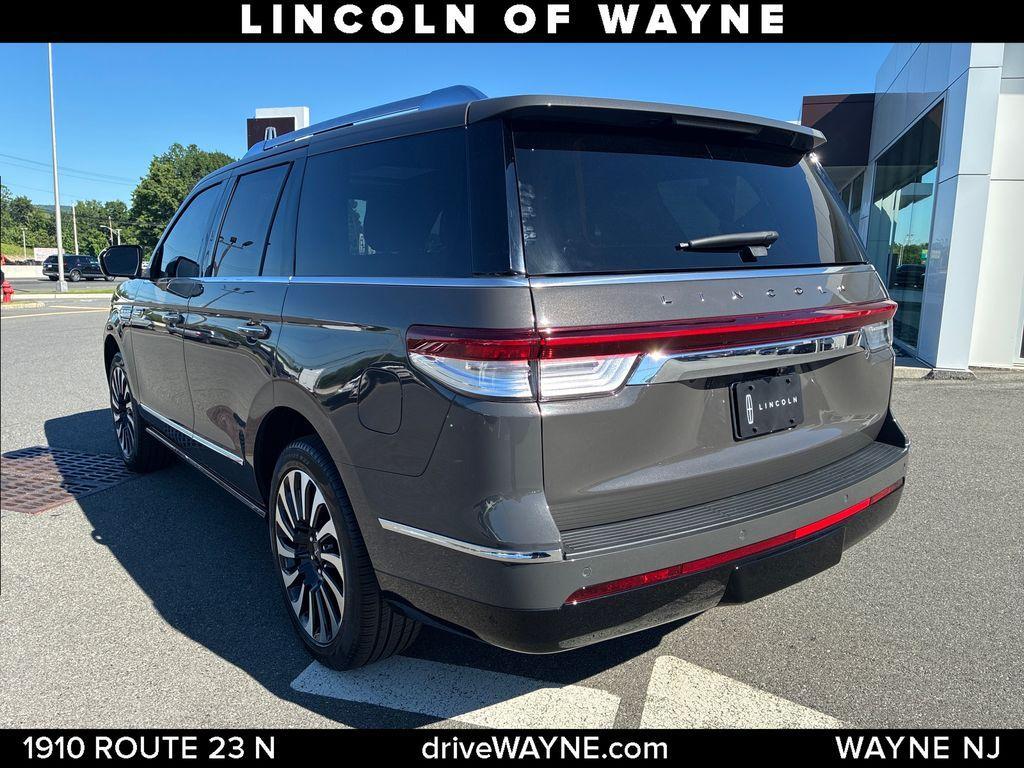 used 2024 Lincoln Navigator car, priced at $78,987