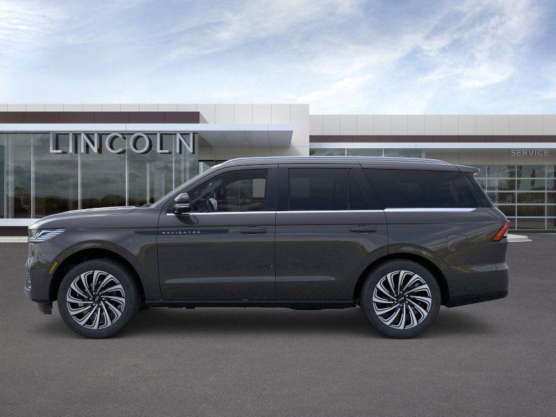 new 2025 Lincoln Navigator car, priced at $121,590