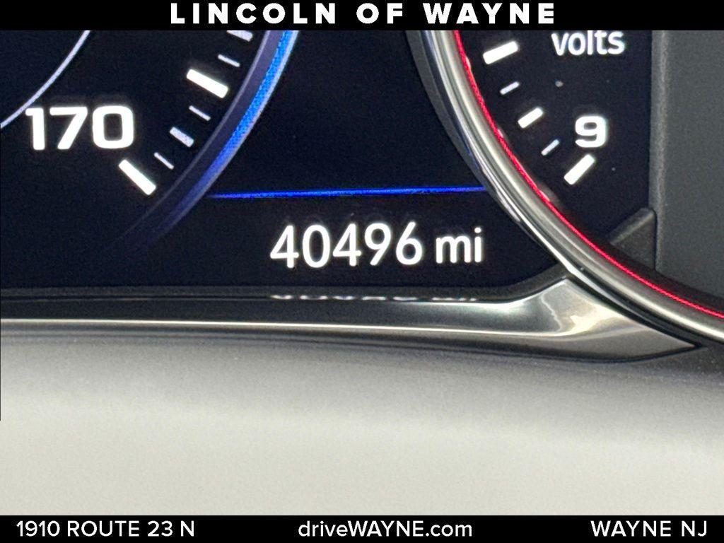 used 2023 Chevrolet Traverse car, priced at $31,952