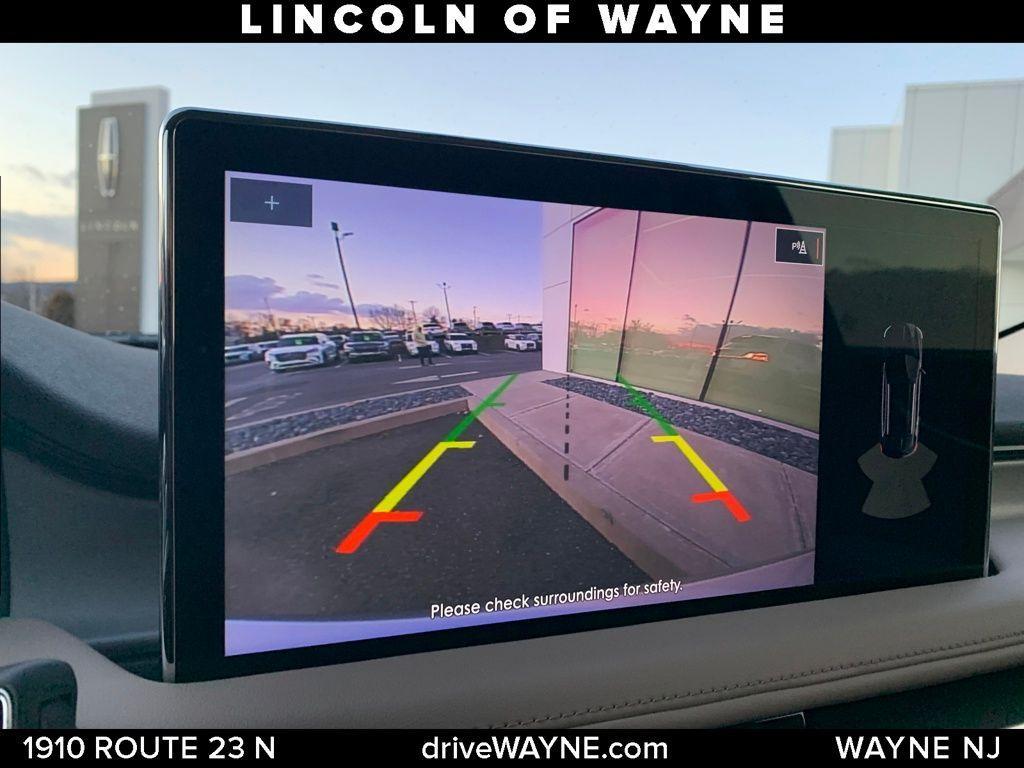 used 2022 Lincoln Nautilus car, priced at $27,692