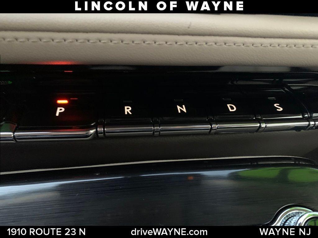 used 2022 Lincoln Nautilus car, priced at $27,692