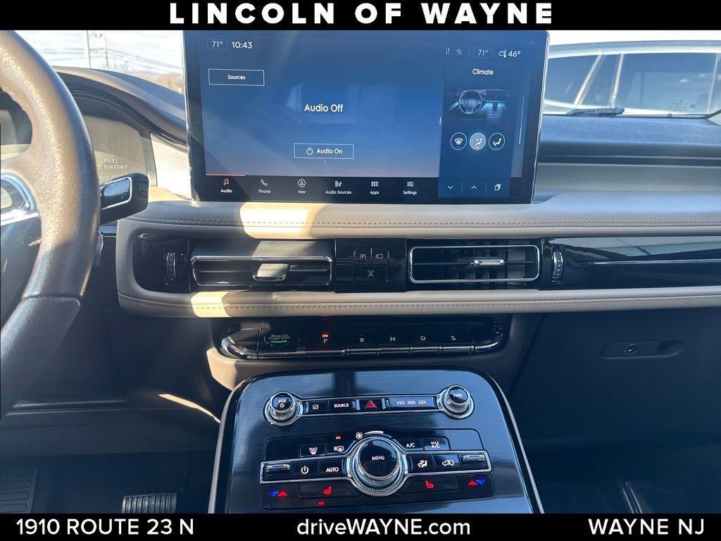 used 2023 Lincoln Nautilus car, priced at $34,994