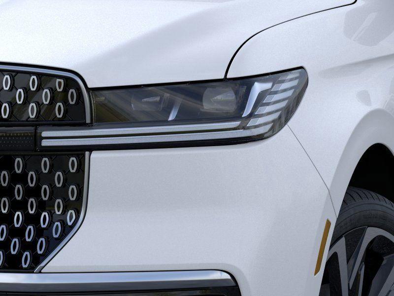 new 2026 Lincoln Navigator car, priced at $109,310