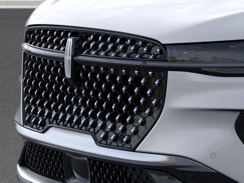 new 2025 Lincoln Nautilus car, priced at $60,707