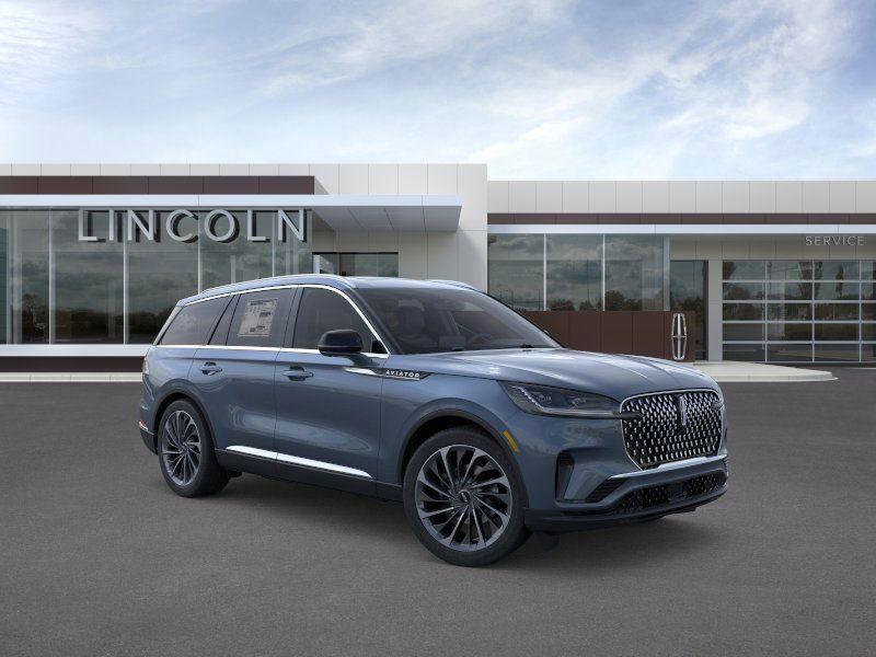 new 2025 Lincoln Aviator car, priced at $69,658