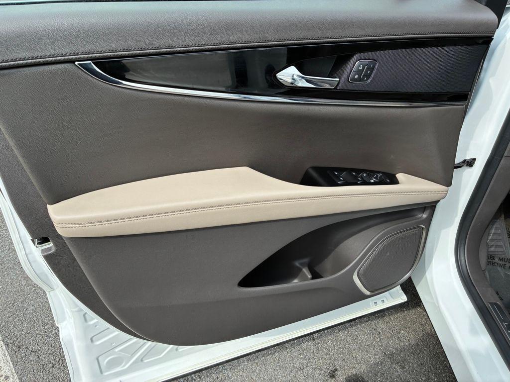 used 2022 Lincoln Nautilus car, priced at $29,993