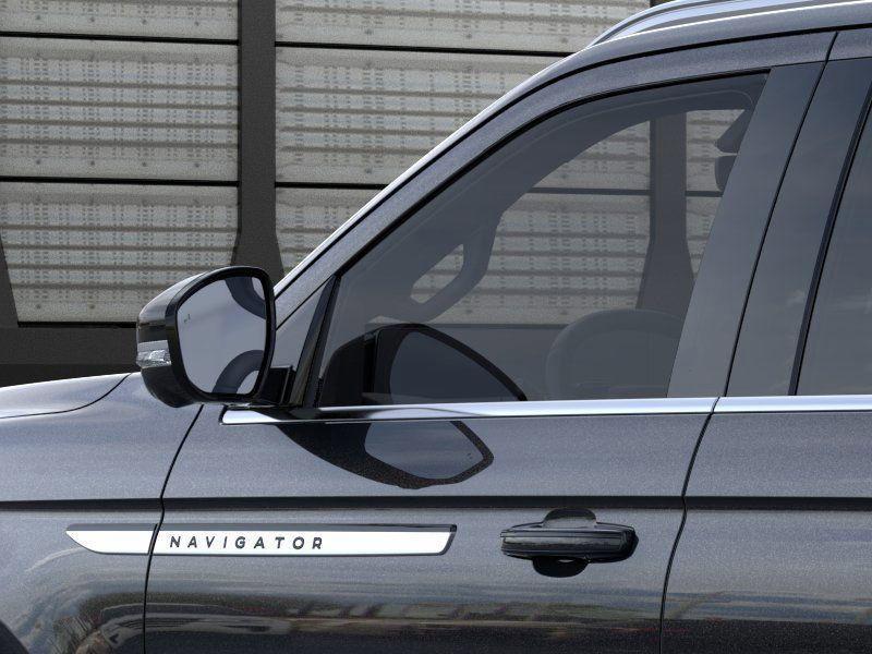 new 2026 Lincoln Navigator car, priced at $95,565