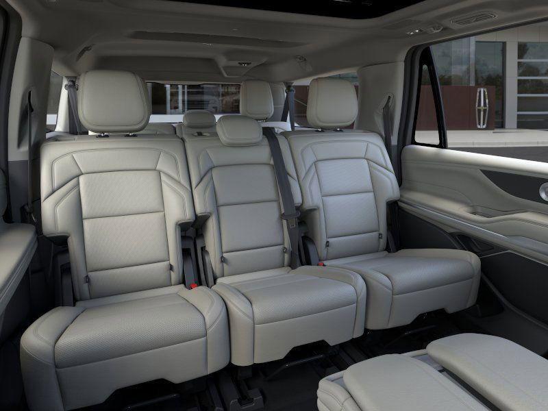 new 2026 Lincoln Navigator L car, priced at $109,090