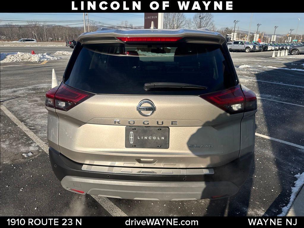 used 2021 Nissan Rogue car, priced at $22,594