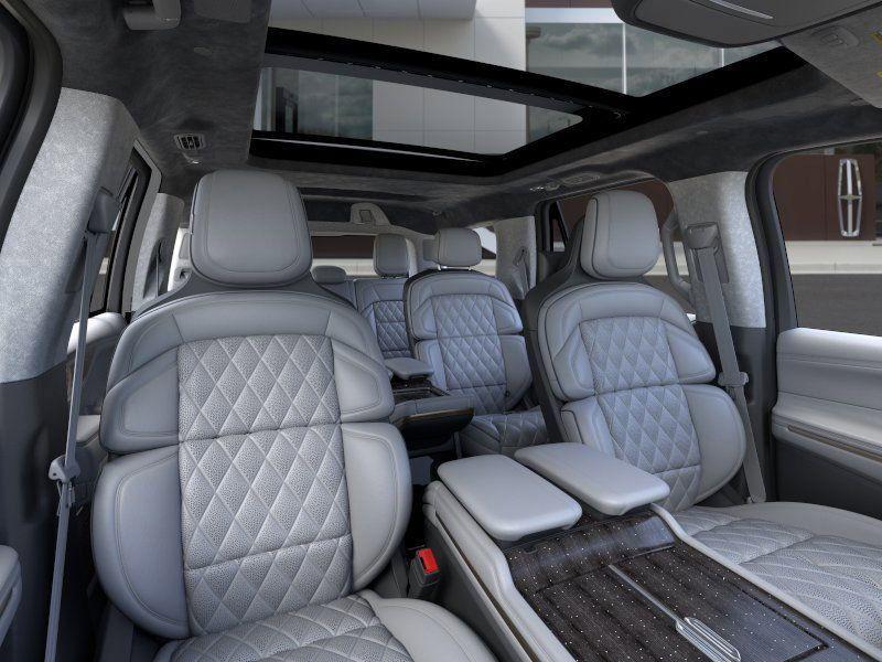 new 2026 Lincoln Navigator car, priced at $128,675