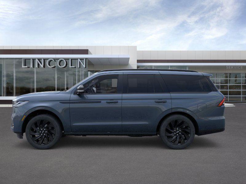 new 2025 Lincoln Navigator car, priced at $107,435
