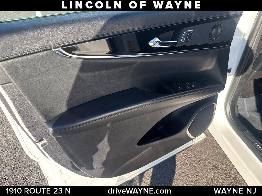 used 2021 Lincoln Nautilus car, priced at $27,640