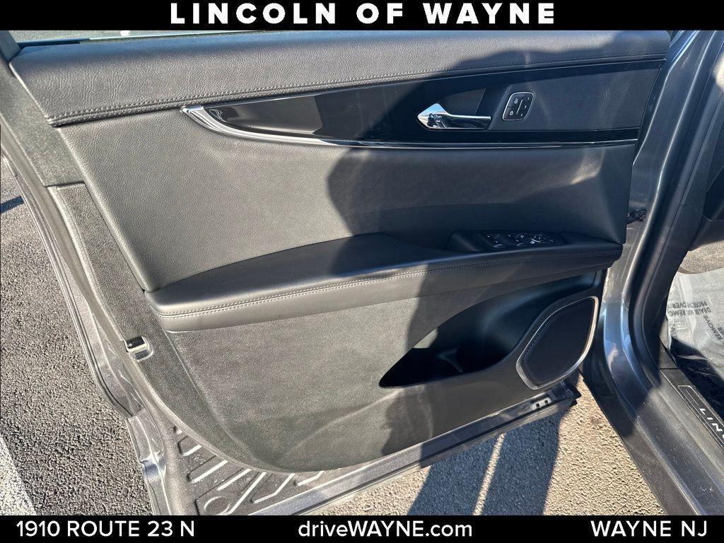 used 2022 Lincoln Nautilus car, priced at $33,987