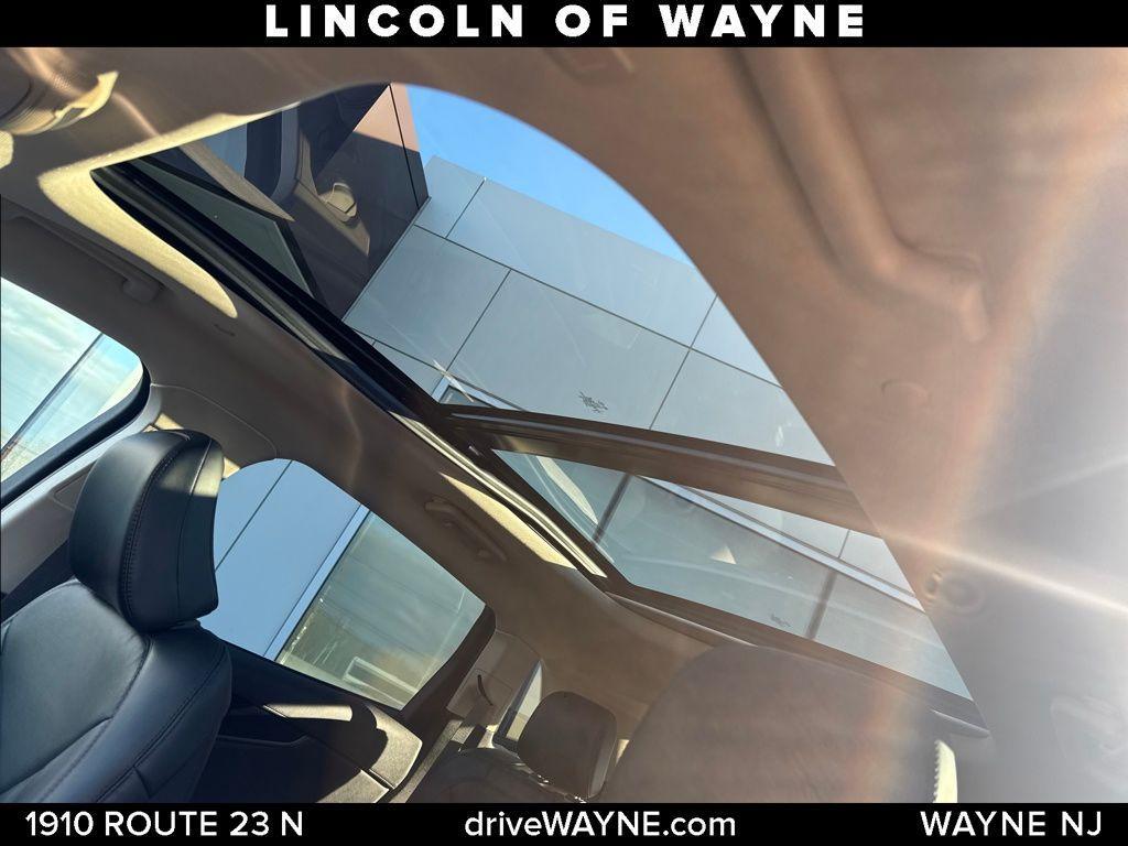 used 2022 Lincoln Nautilus car, priced at $33,987