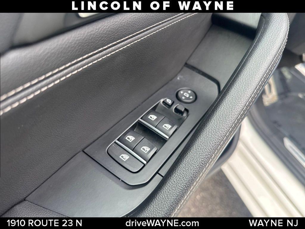 used 2021 BMW X6 car, priced at $37,894