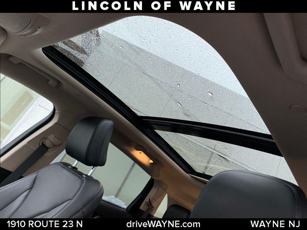 used 2022 Lincoln Nautilus car, priced at $32,504