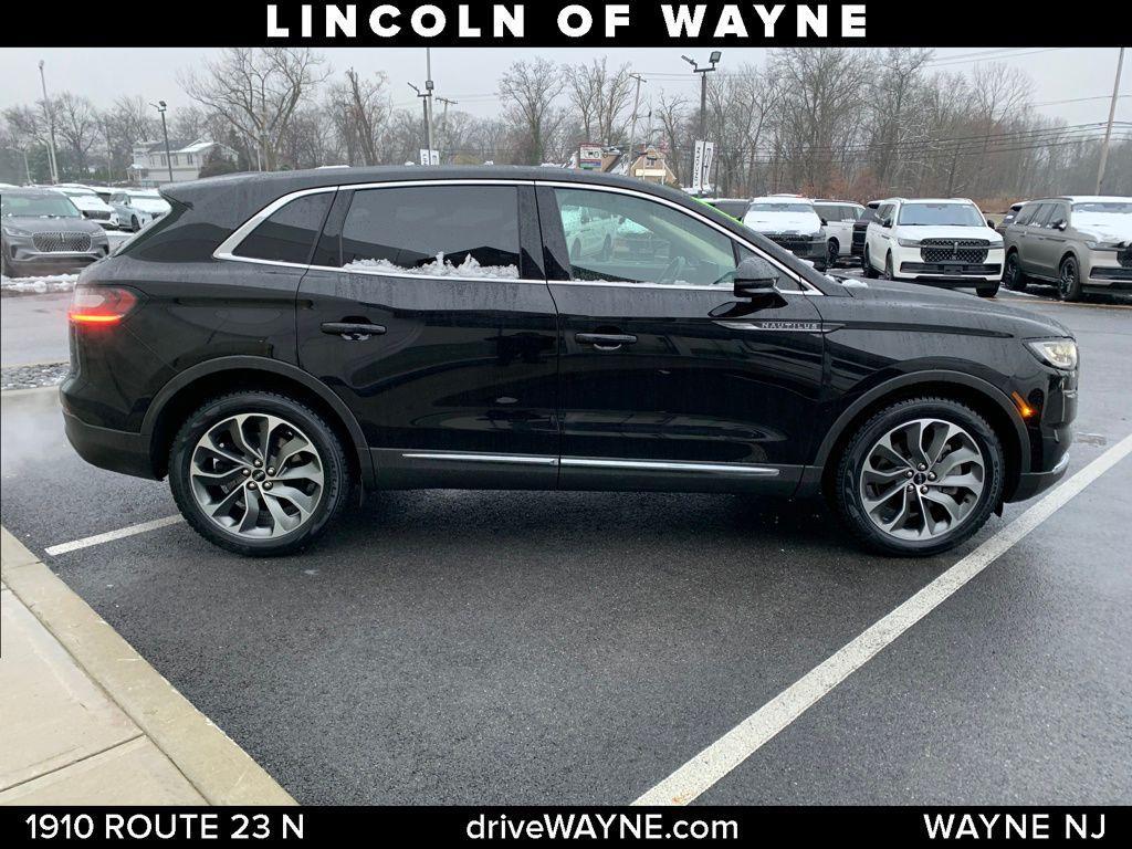 used 2022 Lincoln Nautilus car, priced at $32,504