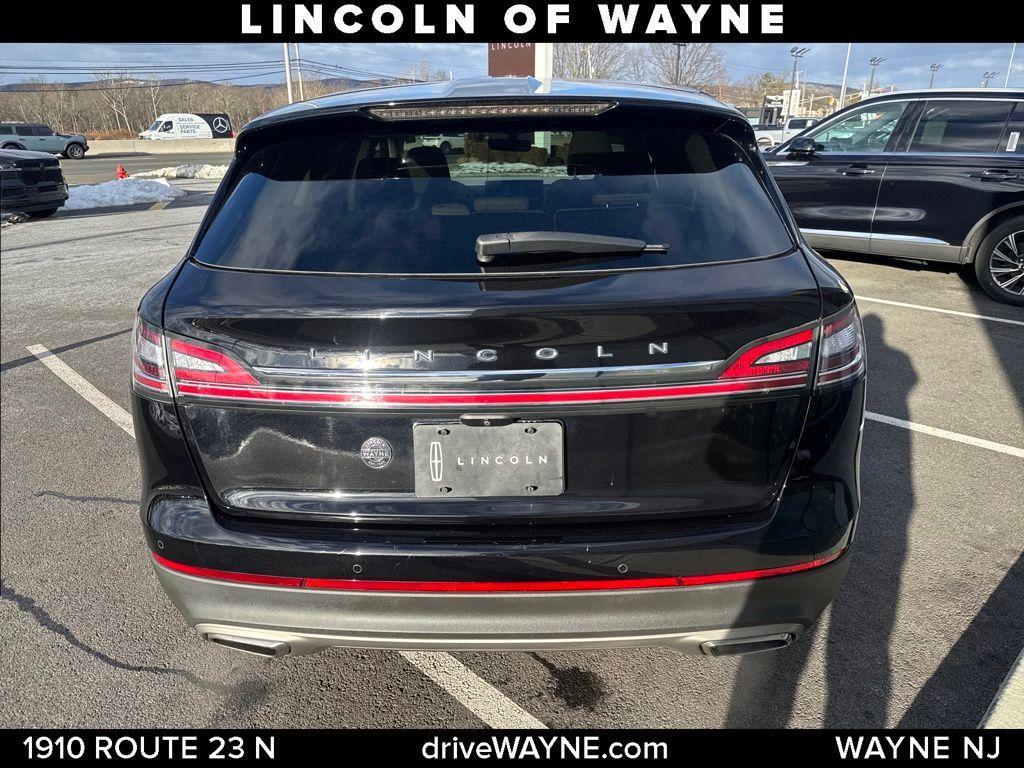 used 2022 Lincoln Nautilus car, priced at $32,618