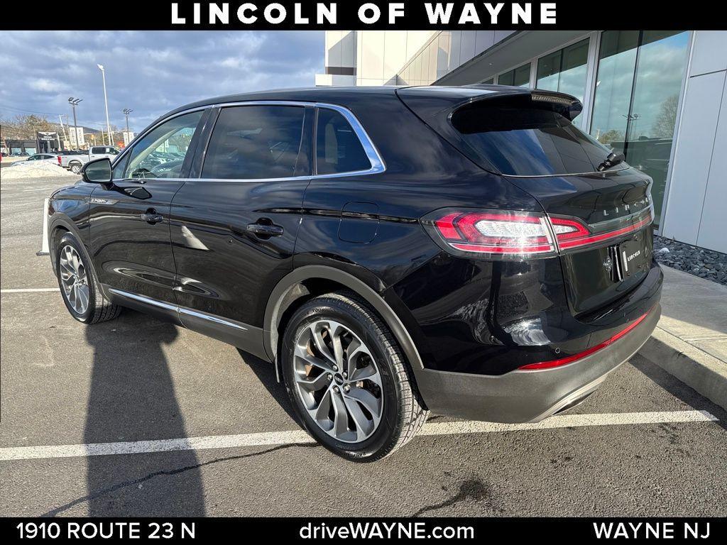 used 2022 Lincoln Nautilus car, priced at $32,618