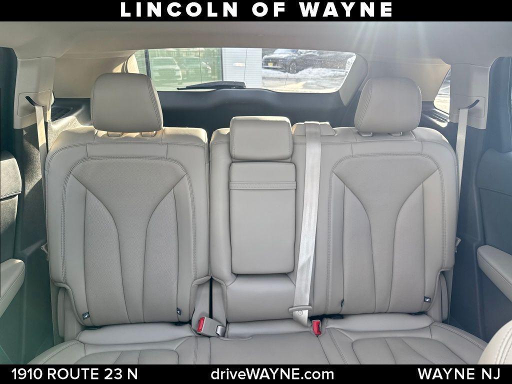 used 2022 Lincoln Nautilus car, priced at $32,618