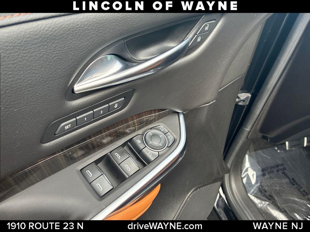 used 2021 Cadillac XT4 car, priced at $25,643