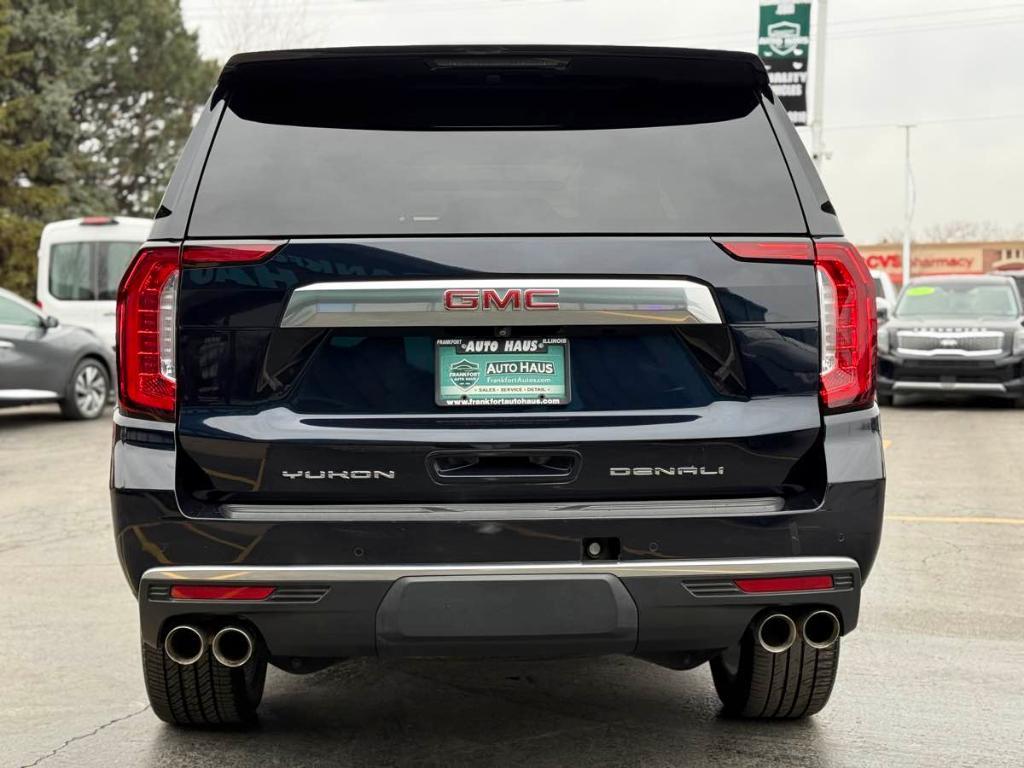 used 2021 GMC Yukon XL car, priced at $39,995