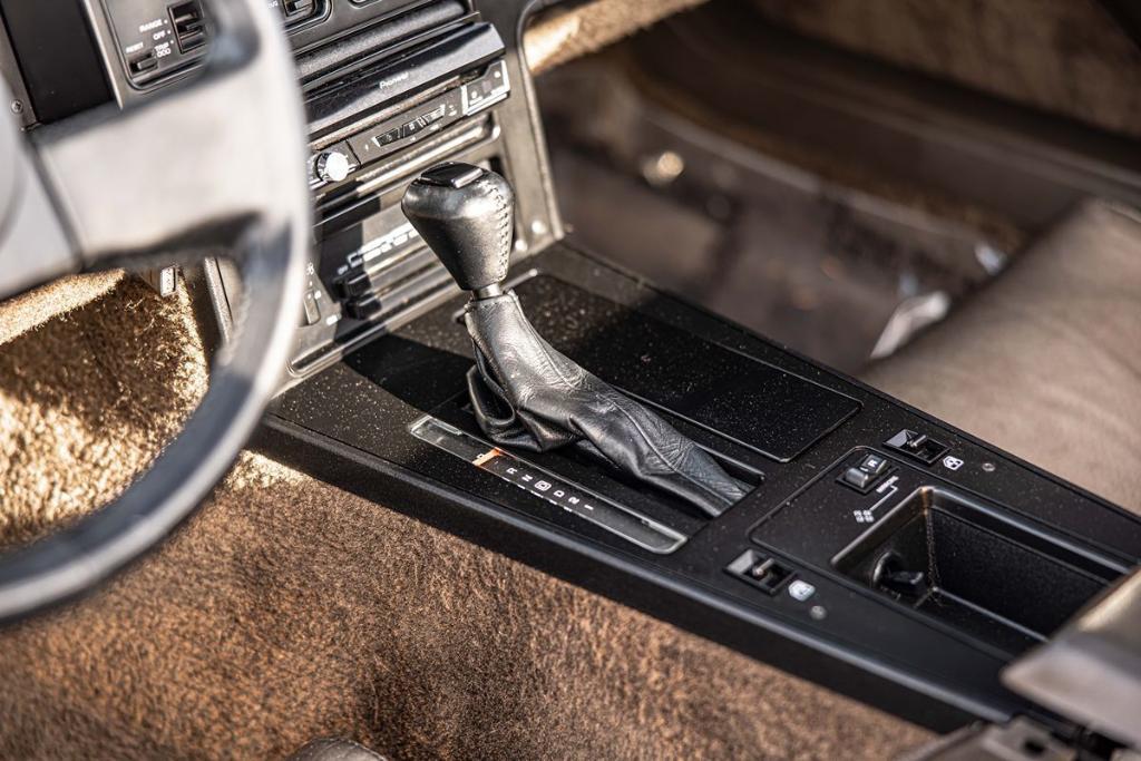 used 1985 Chevrolet Corvette car, priced at $15,500