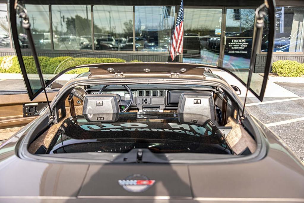 used 1985 Chevrolet Corvette car, priced at $15,500