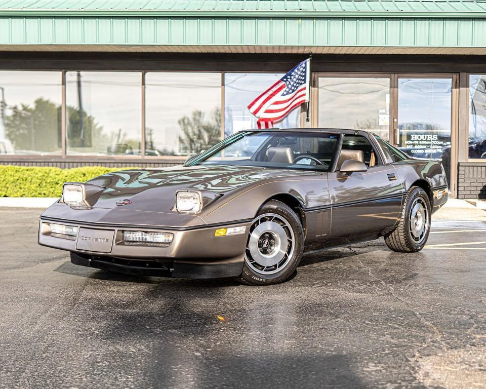used 1985 Chevrolet Corvette car, priced at $15,500