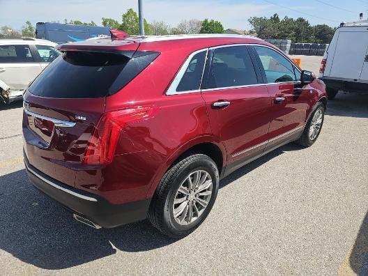 used 2017 Cadillac XT5 car, priced at $18,500